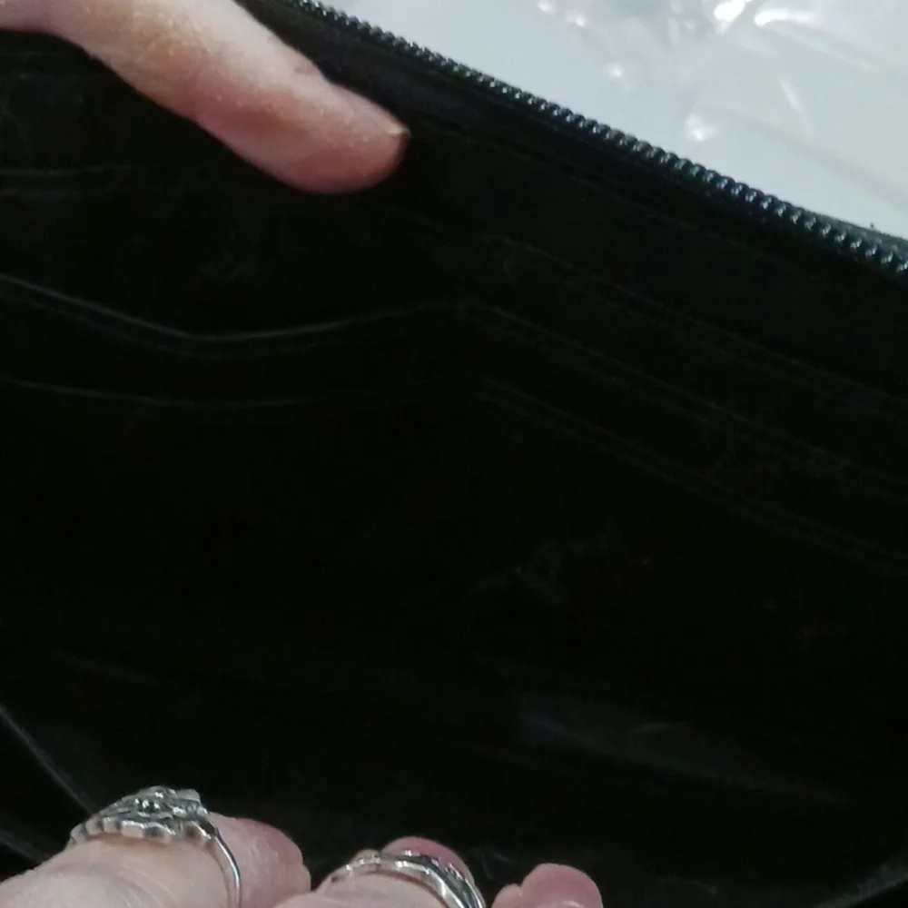 Wallet - Picture 6 of 7